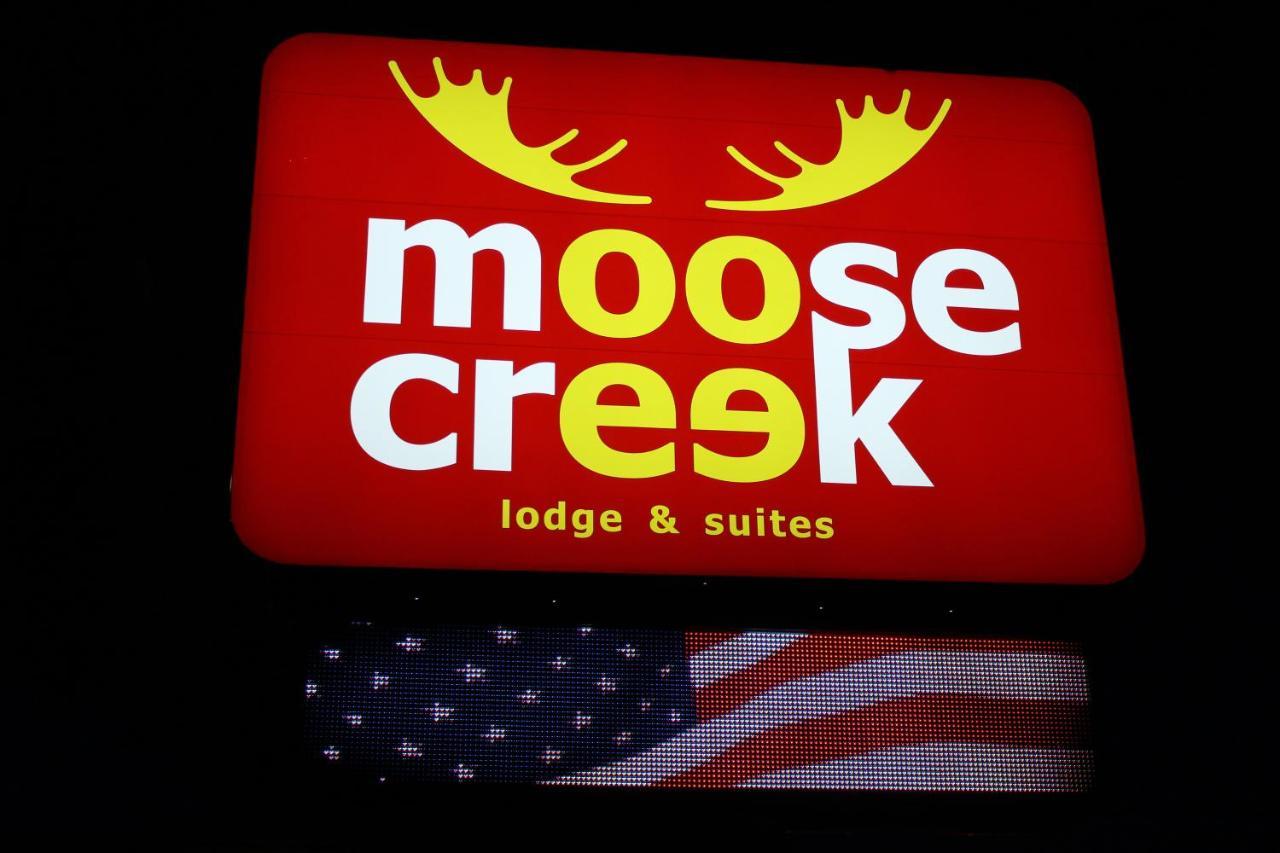 Moose Creek Lodge & Suites Cody Bagian luar foto